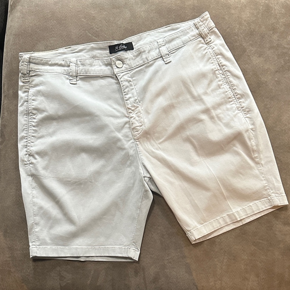 Men's 34 Heritage Cream/Tan Flat Front Shorts